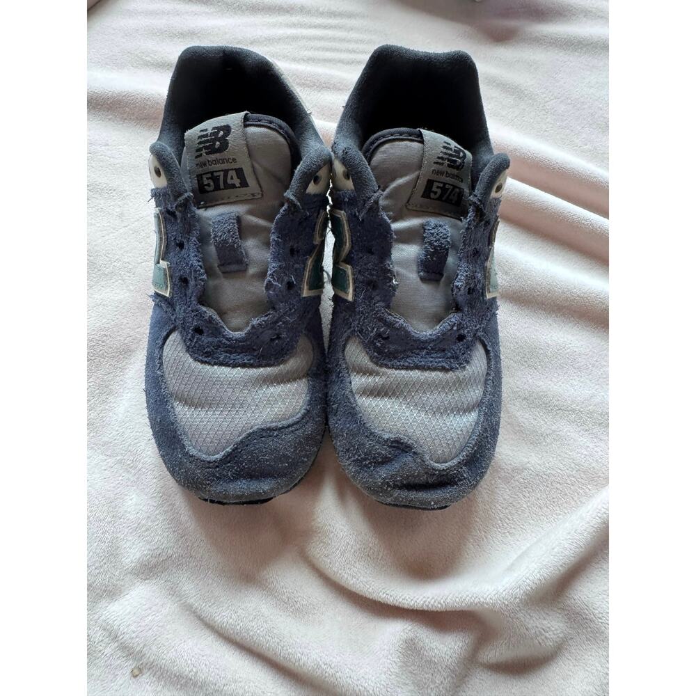 New Balance 574 boys sz 11 blue green no laces